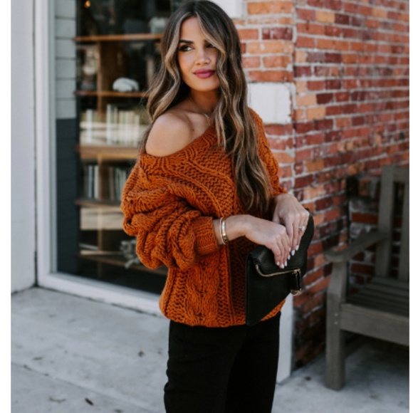 HILDA Cable Knit Sweater - Picture 6 of 8